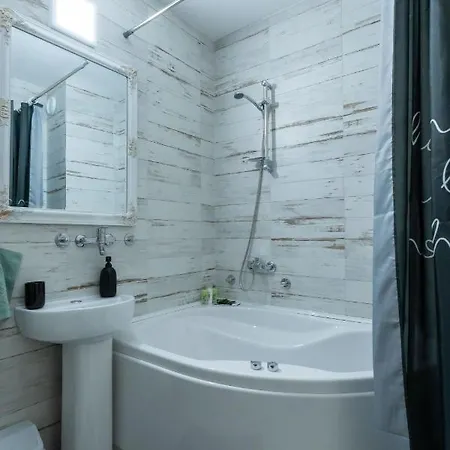 Heart Of Zemun Apartment *